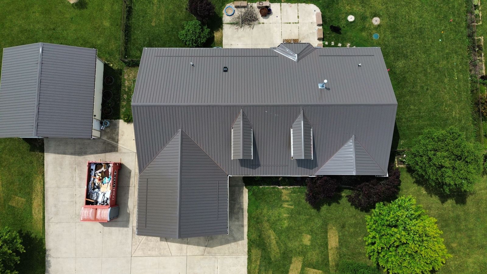 Standing seam metal roof
